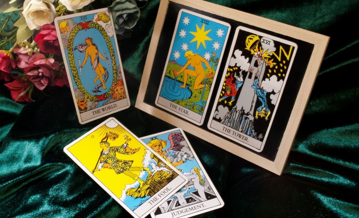 Types of Psychic Reading Cards